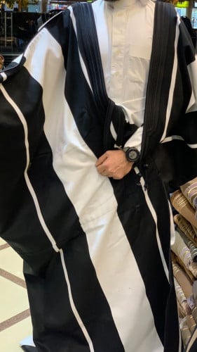 بشت يوم التأسيس لون اسود و ابيض