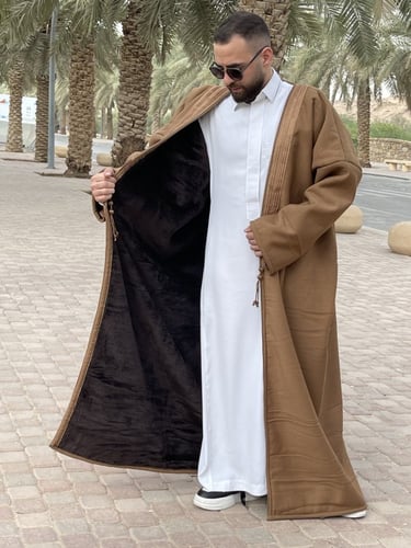 فروه رجالي قماش وبر تطريز بشت بدون قصب فرو ثقيل