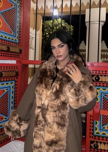 فروة نسائي قماش جوخ بفرو ارنب صناعي من الخارج