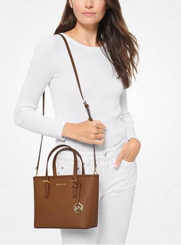 شنطة مايكل كورس satchel