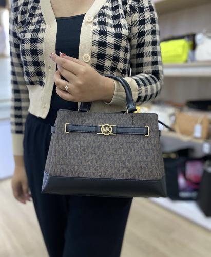 شنطة مايكل كورس Satchel brown black