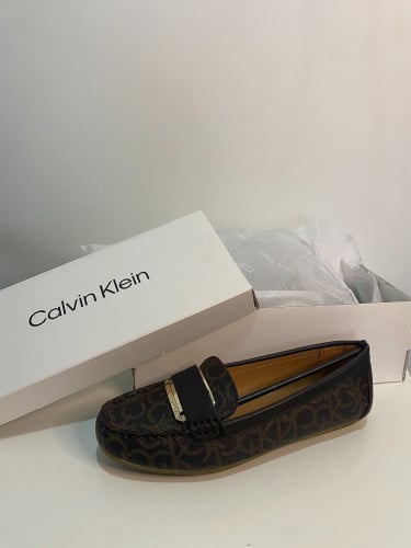 فلات كالفن كلاين