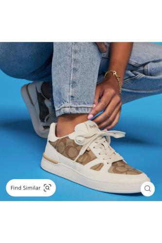 جزمة كوتش Sneaker In Signature Canvas