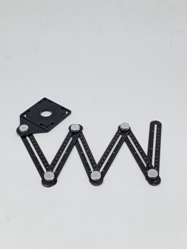 مسطرة زوايا متعددة للمبلطات