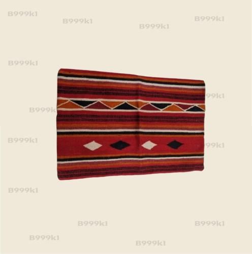تلبيسة مساند صوف يدوي طول 1 متر
