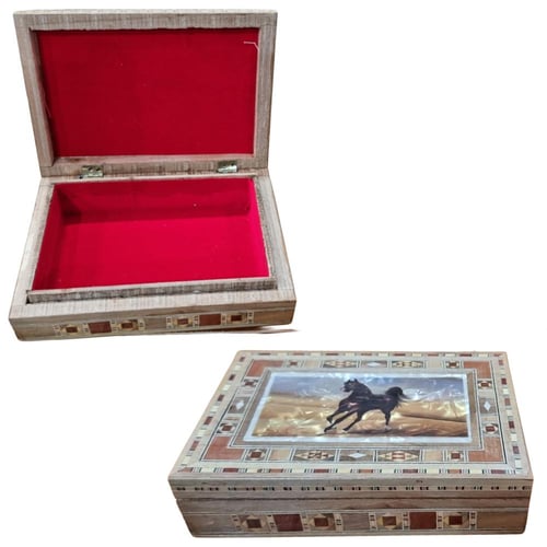 صندوق ملون مقاس 19*13 سم