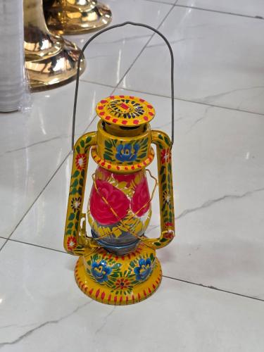 فانوس قازحديد ملون وسط