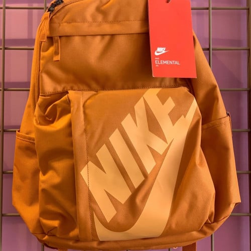 حقيبة ظهر نايك