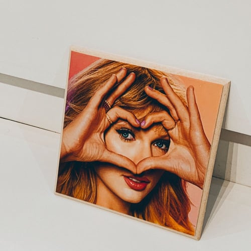 بوكس Taylor Swift