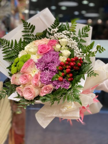 الى أعز الناس