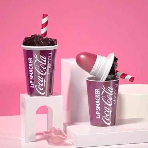 مرطب شفايف كوكاكولا