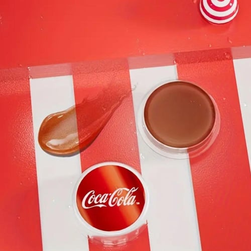 بلسم مرطب شفايف غطاء كوكاكولا