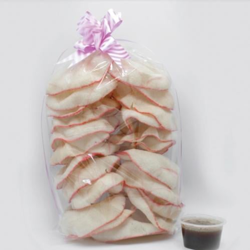 منفوش مع صوص الحمر الحامض حجم كبير