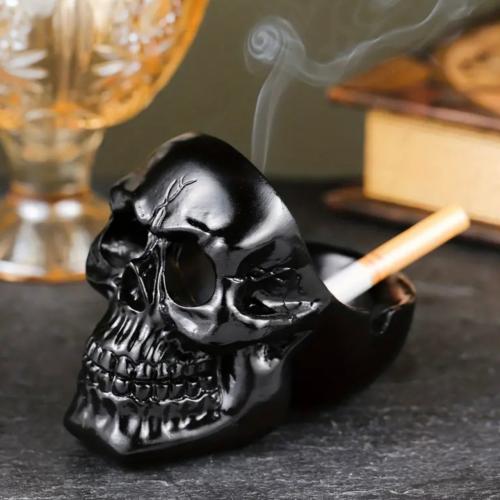 طفاية سجاير شكل جمجمة