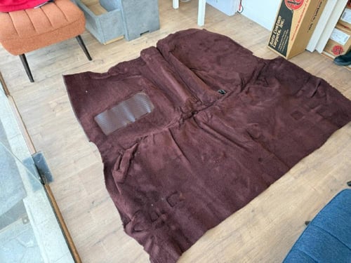 فرشة الارضية عودي للقير العادي وتماتيك للونيت جمس...