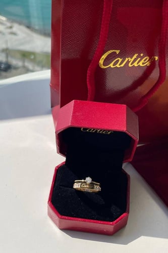 خاتم كارتير الفاخر – رمز الأناقة والرقي