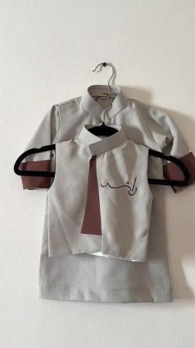 طقم ثوب وسديري بالاسم