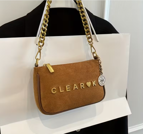 حقييبة قماش مخملي