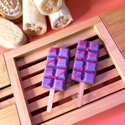 صابون ايس كريم برائحة التوت والعنب المنعشة