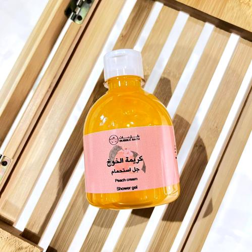 جل استحمام للجسم برائحة كريمة الخوخ مع خلاصة الزيو...