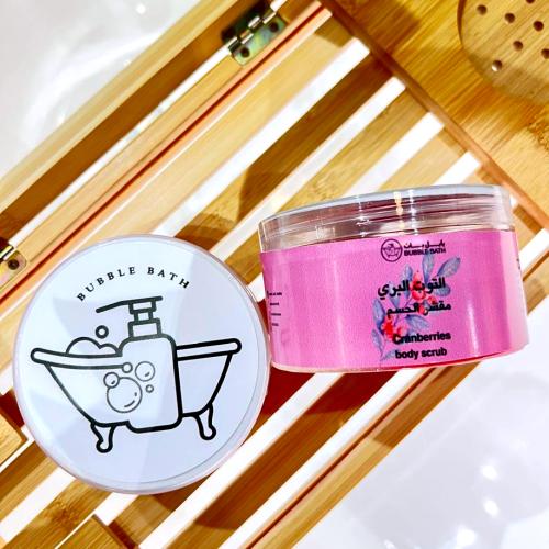 مقشر للجسم برائحة التوت البري لتقشير و تنعيم و ازا...