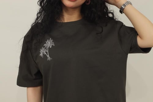 تيشيرت النخل نسائي - زيتي