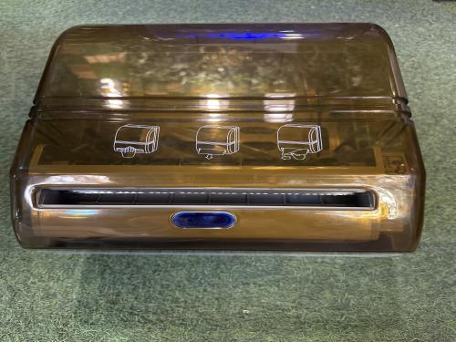 قاعدة رول مناديل باللمس