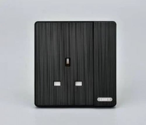 بريزة 13 امبير مفتاح مفرد لوكسفاي اسود