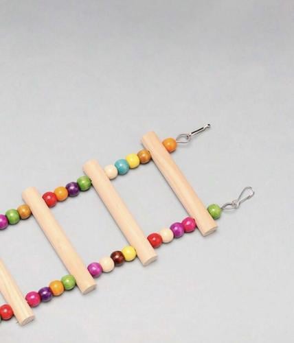 سلم خشبي ملون