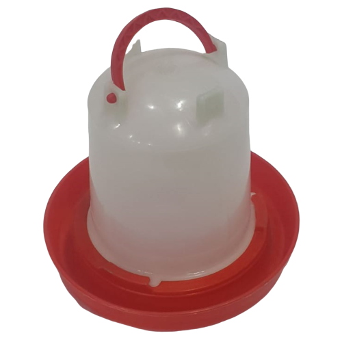 سقاية طيور صغيرة