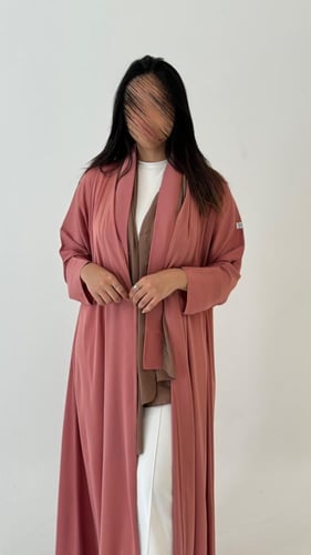 عباية تيك توك وردي أكمام ضيقه