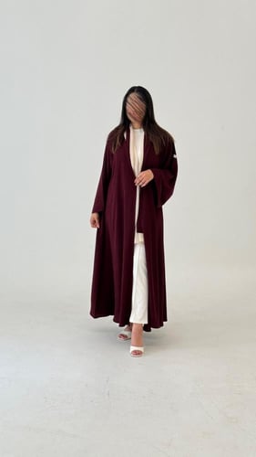 عبايه زوم عنابي اكمام واسعه