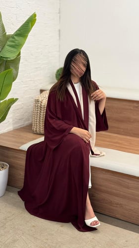 عبايه زوم عنابي اكمام واسعه