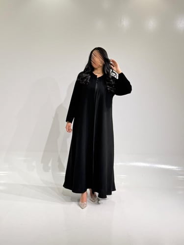 شاكيرا مع أكمام مخمل