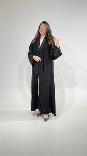 عباية ملكي مع أكمام كتان مشجر