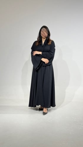 عباية كريب بحريني أسود أكمام واسعة