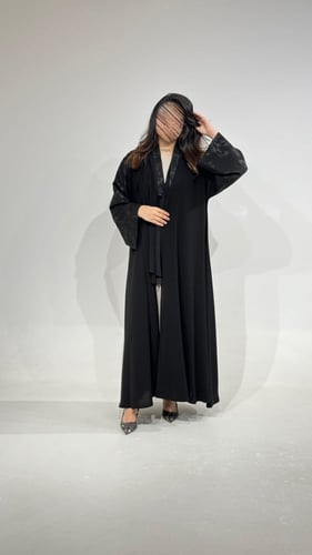 عباية ملكي مع أكمام كتان مشجر