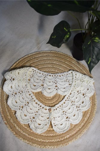 ياقة دانتيل # ٣