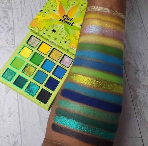 باليت شدو كارا بيوتي - GIRL SCOUT