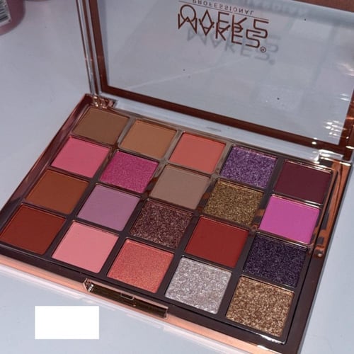 باليت شدو ميك اوفر22 - PRETTY