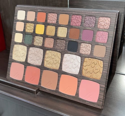 باليت اكا براند اضاءات و بلاشرات و شدو