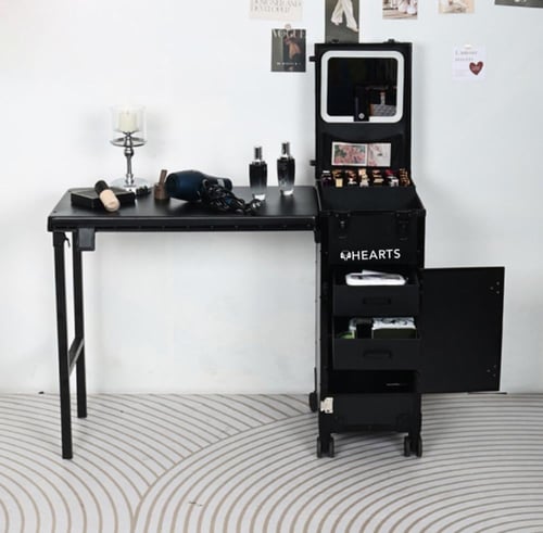 شنطة مكياج كبيرة مع طاولة للتنقلات