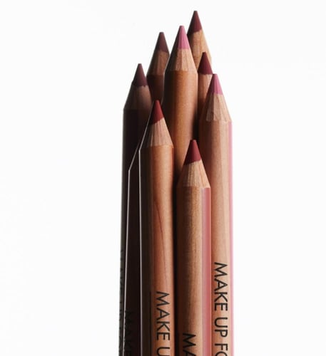 محدد شفاه ميك اب فور ايفر ارتسيت