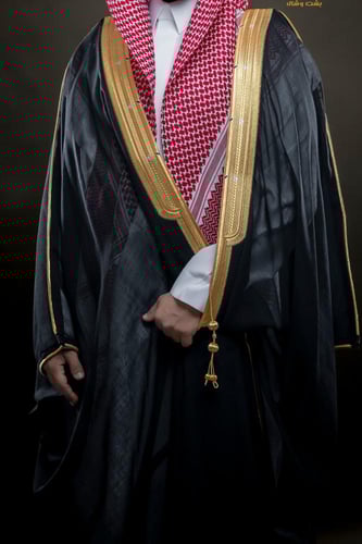 بشت ملكي لون اسود