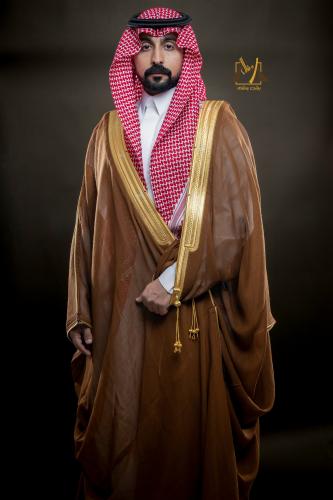 بشت ملكي لون اشقر