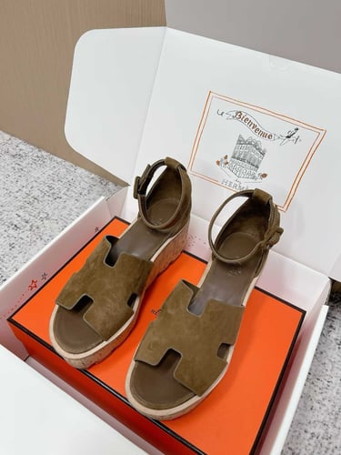 Women's shoe