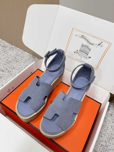 Women's shoe