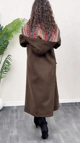 جاكيت نسائي جوخ مطرز بسدو