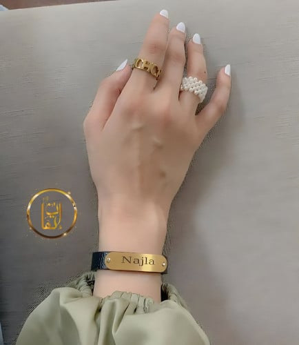 اسوارة بالاسم مع الخاتم