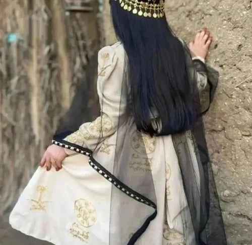 فستان يوم التأسيس